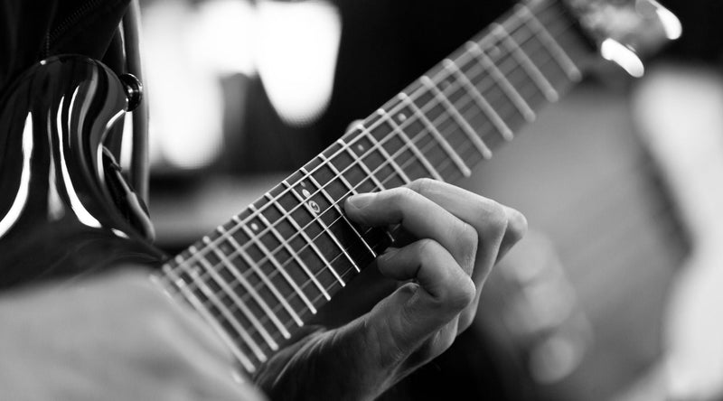 Guitar Playing Techniques for Beginners: Right Hand, Left Hand, and Sound Effects